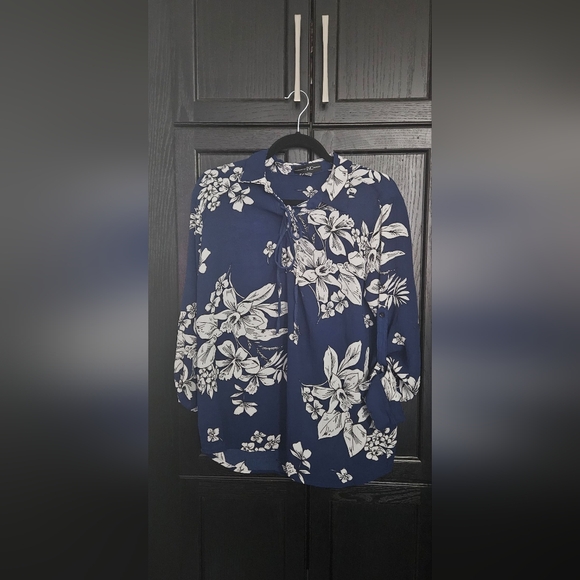 Long-Sleeved Floral Casual Summer Top - Picture 1 of 6